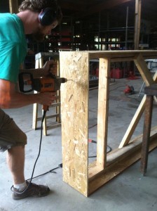 448px-Attaching_osb_microhouse_doorframe